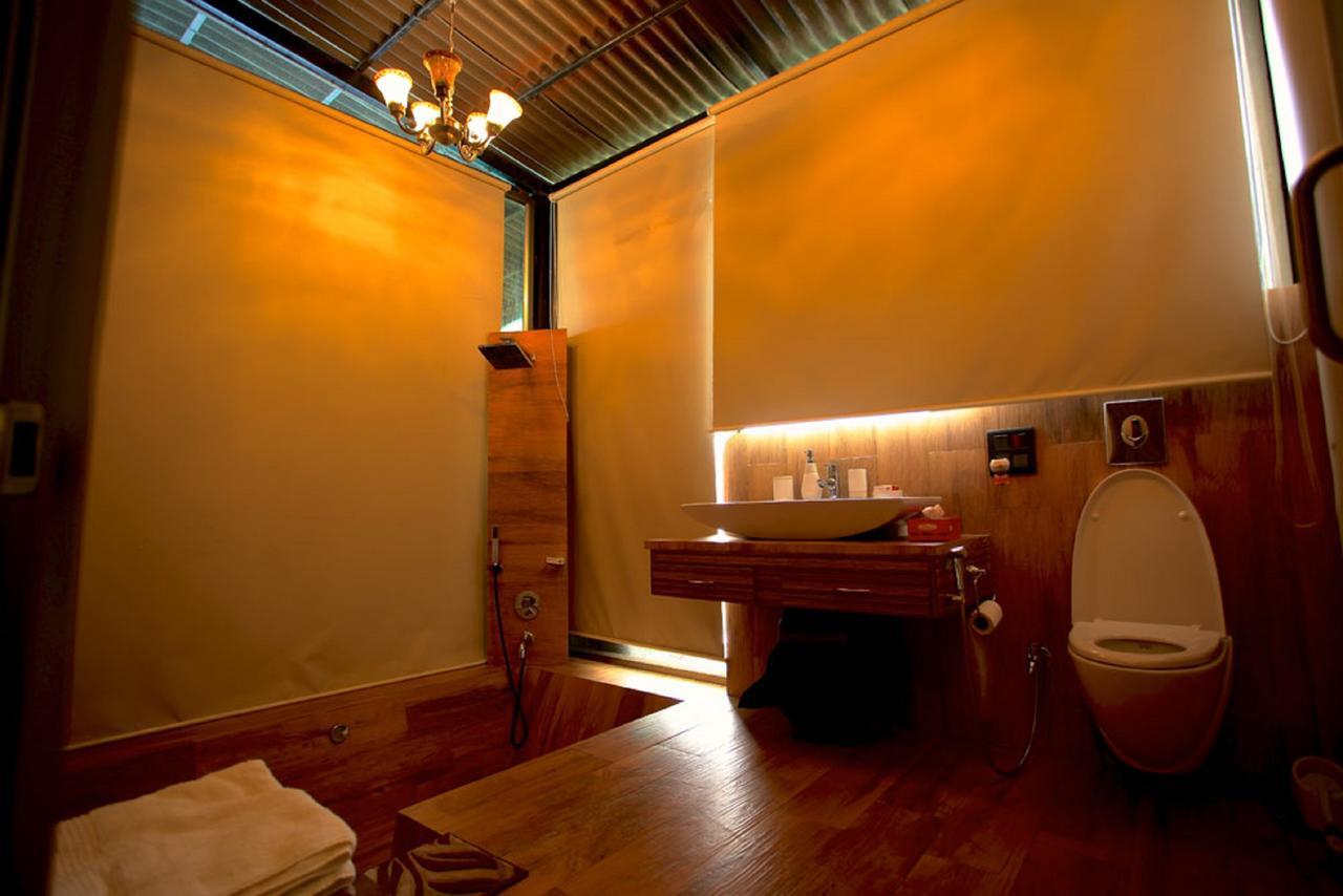 Kino Lakeside Chalet Hotel โลนาวาลา ภายนอก รูปภาพ